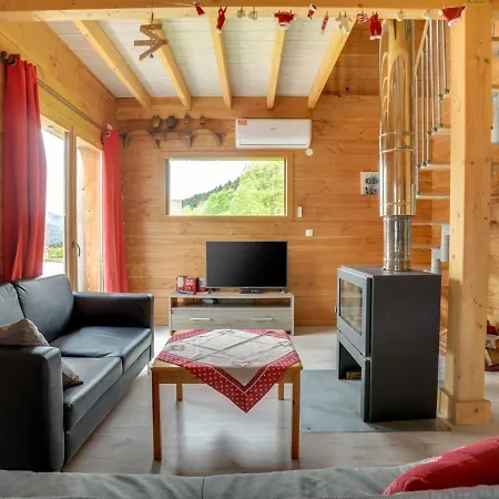 Vakantiehuis Cozy Holiday Near Ski Slopes With Garden In *