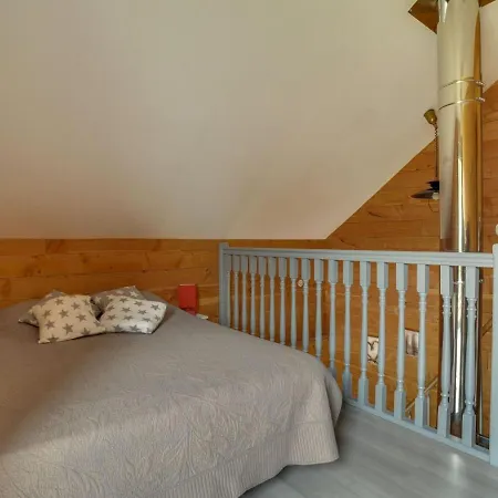 Vakantiehuis Cozy Holiday Near Ski Slopes With Garden In *