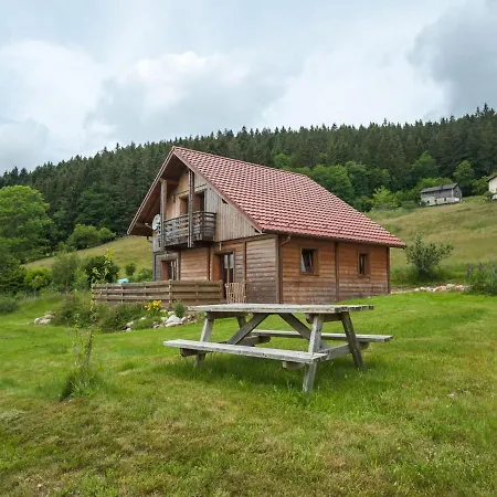 Vakantiehuis Cozy Holiday Near Ski Slopes With Garden In Gérardmer