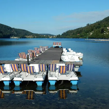 Cozy Holiday Near Ski Slopes With Garden In Vakantiehuis
